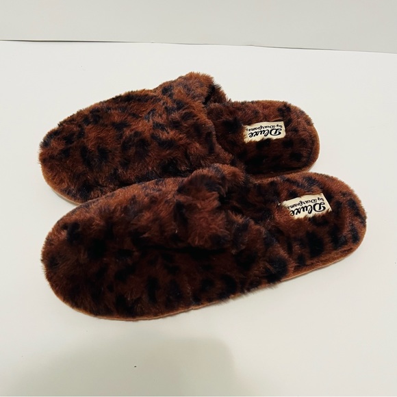 Dluxe by dearfoams brown leopard print slippers size 7-8 - Picture 1 of 10